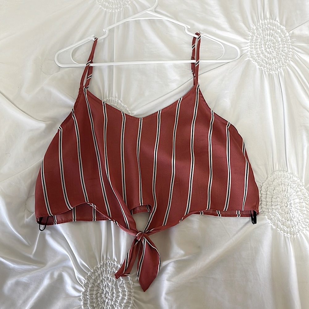 Forever 21 Cropped Shirt